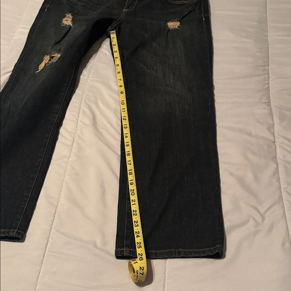Refuge Denim cropped Stretch Jeans Women's Size 13 Blue Dark Wash Distressed